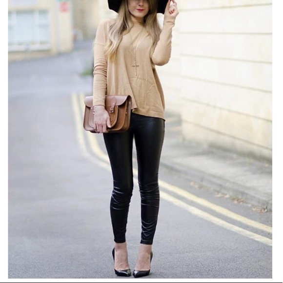 Pants - 💐NWT Faux Leather Matte Leggings